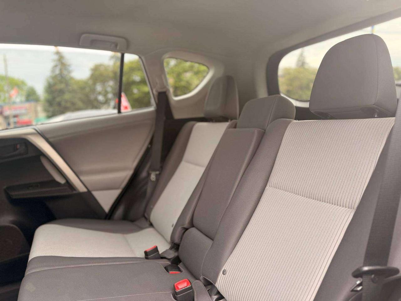 2013 Toyota RAV4 FWD 4dr LE Photo