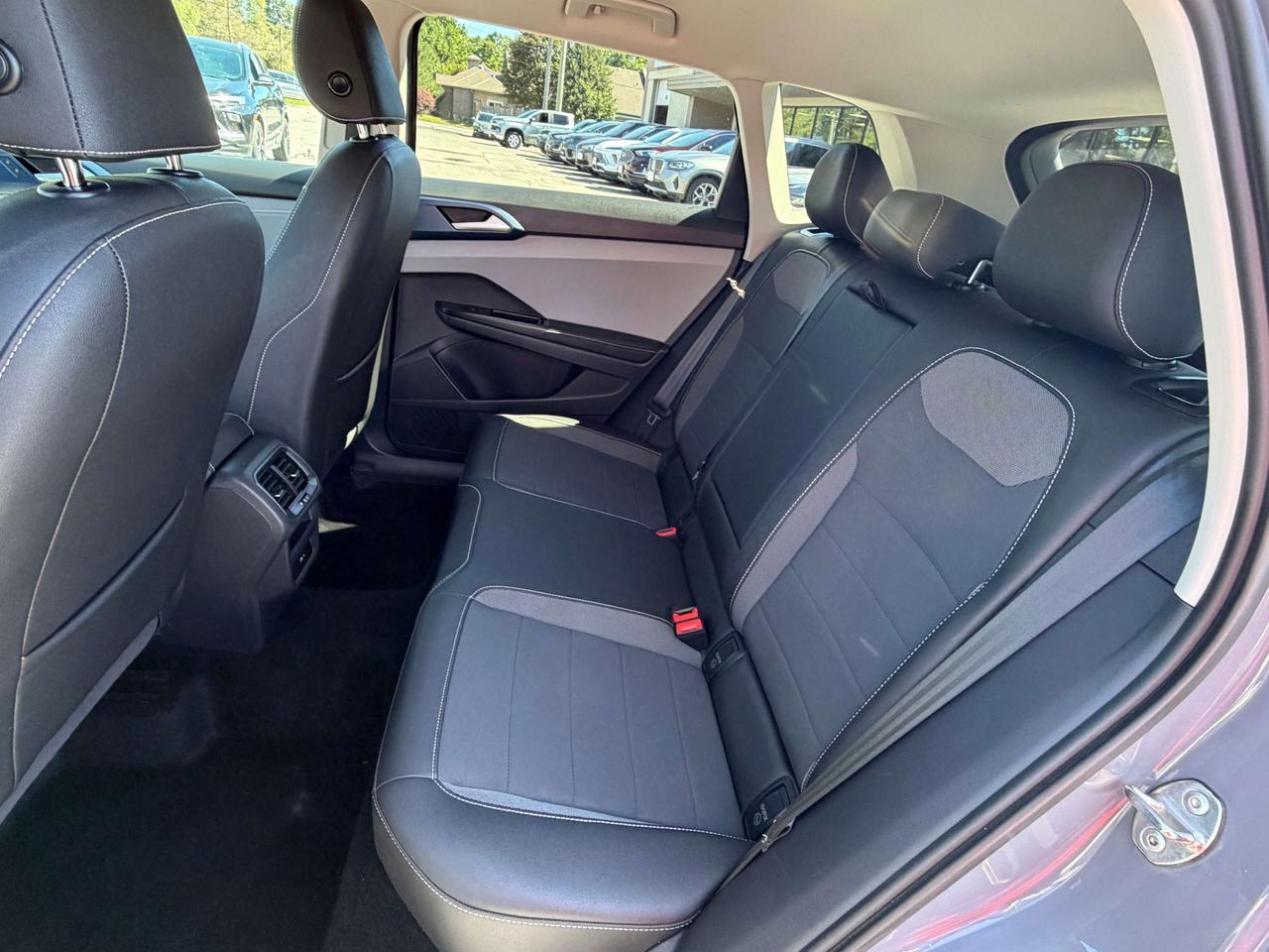 2024 Volkswagen Taos COMFORTLINE/AWD/HEATED SEATS/CALL NAPANEE Photo