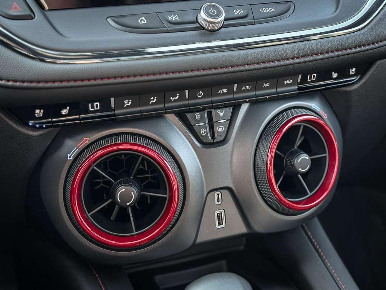 2024 Chevrolet Blazer RS   ADAPTIVE CRUISE   360 CAM   HEATED/VENTED SEATING Photo