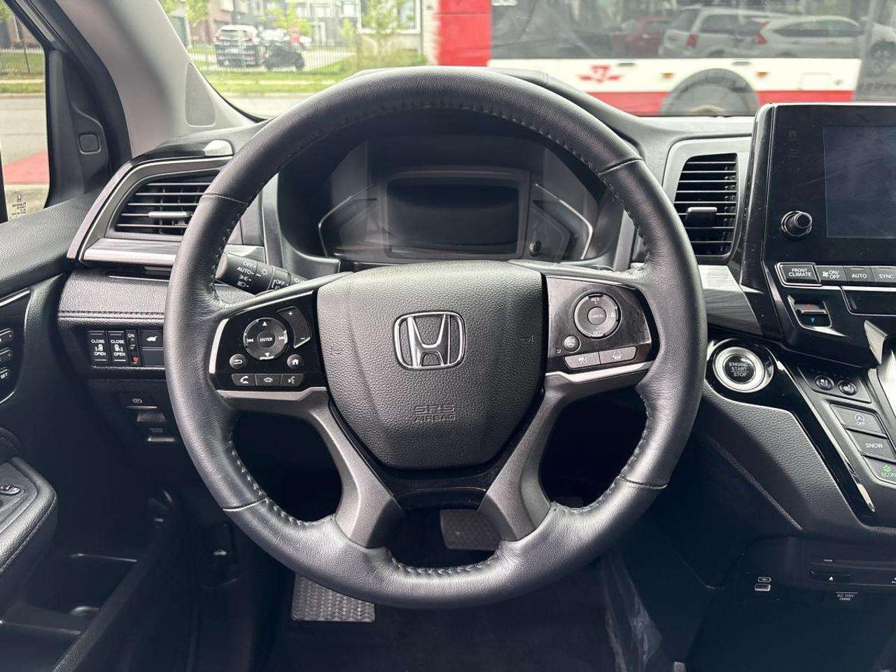 2024 Honda Odyssey Touring Photo
