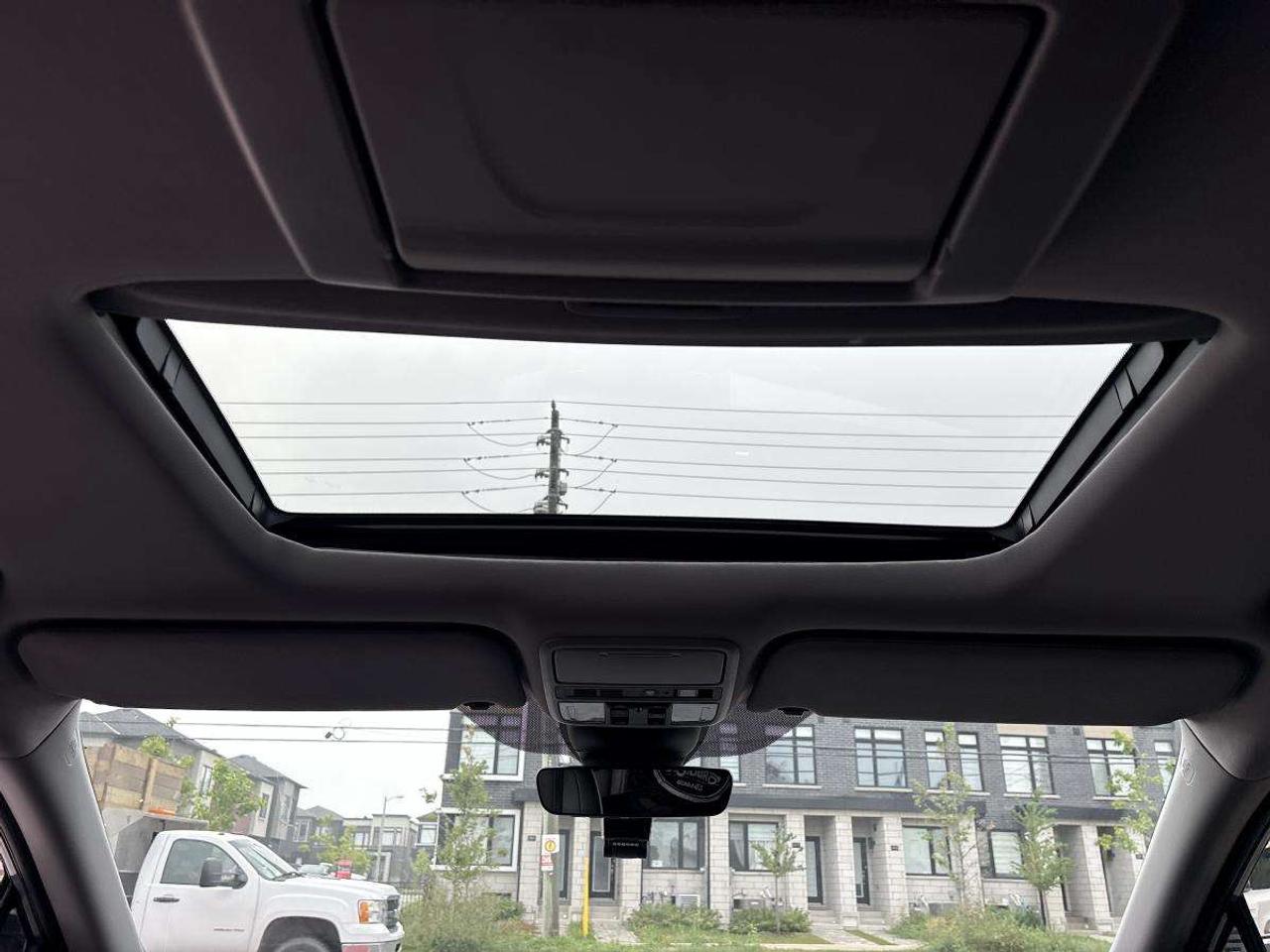 2024 Honda Odyssey Touring Photo