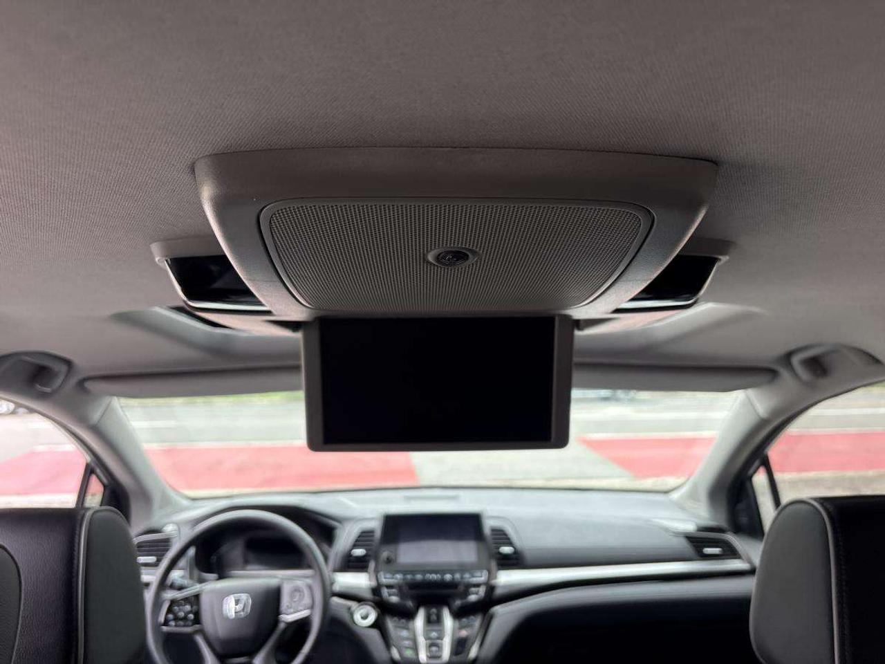 2024 Honda Odyssey Touring Photo