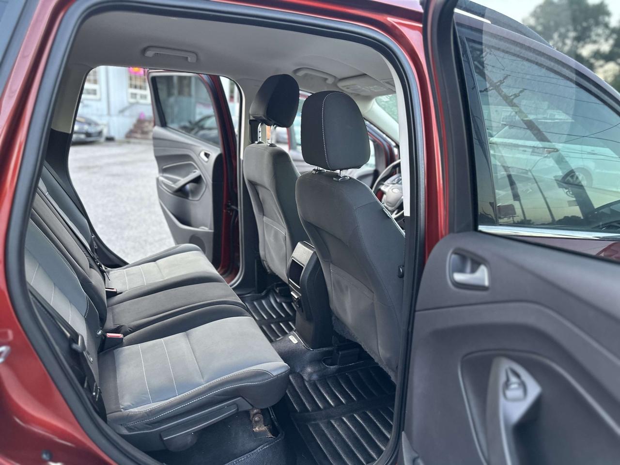 2015 Ford Escape FWD 4dr SE Photo