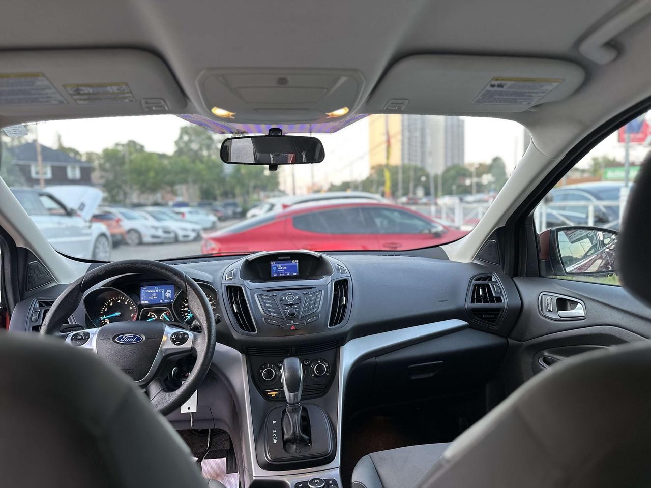 2015 Ford Escape FWD 4dr SE Photo