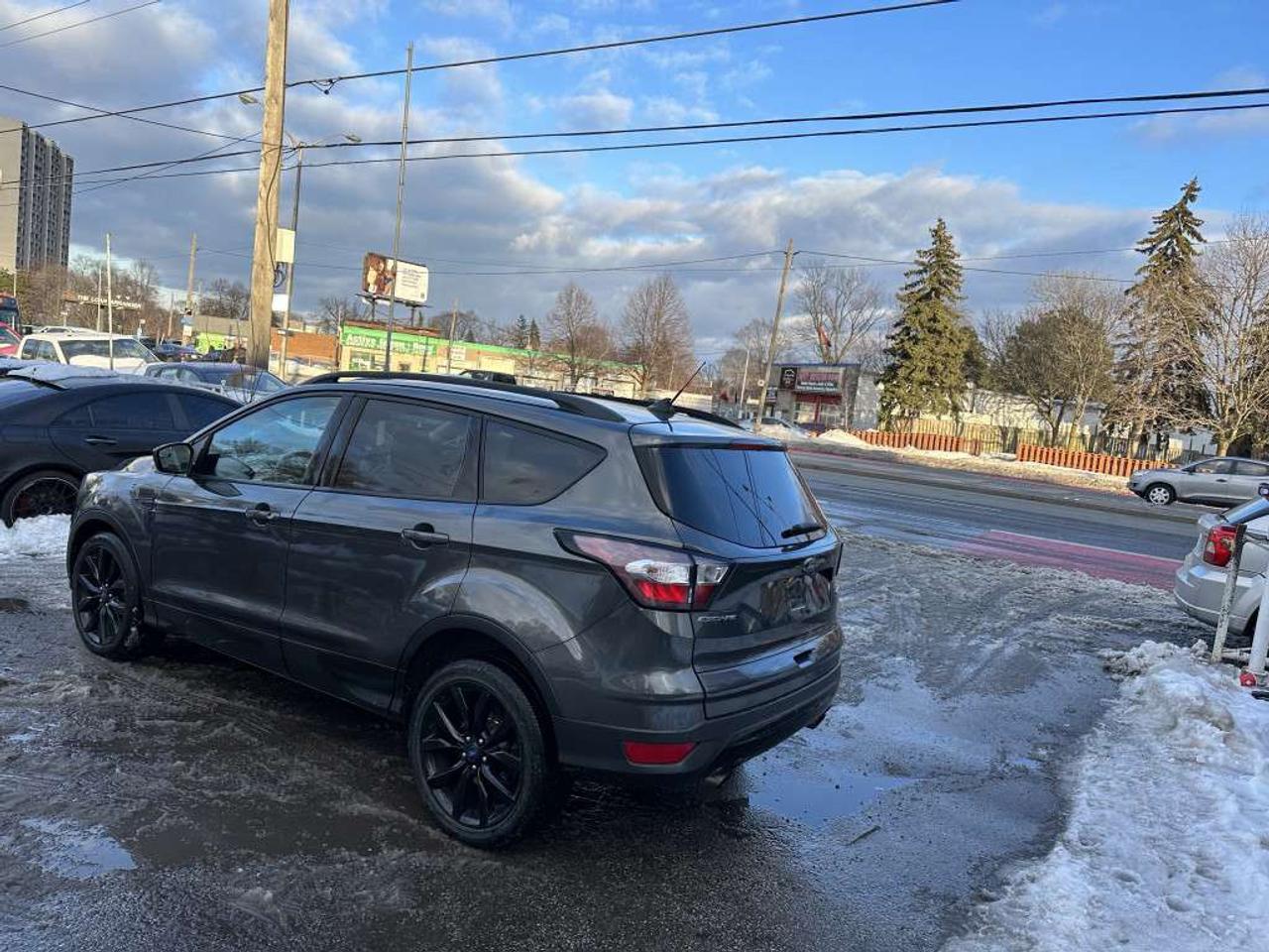 2018 Ford Escape SE FWD,Leather !! Photo5