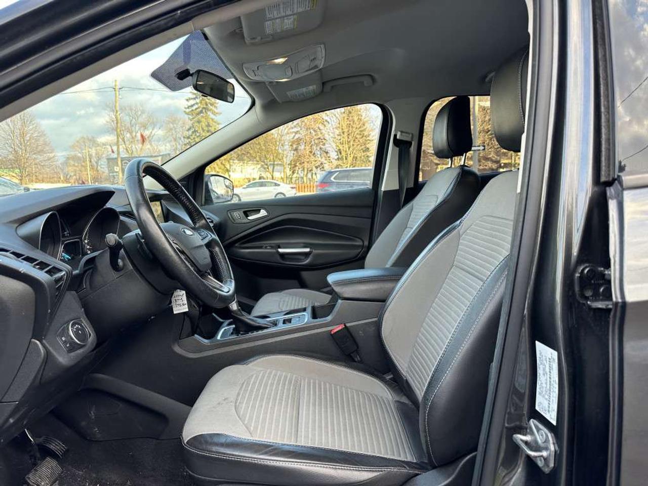 2018 Ford Escape SE FWD,Leather !! Photo