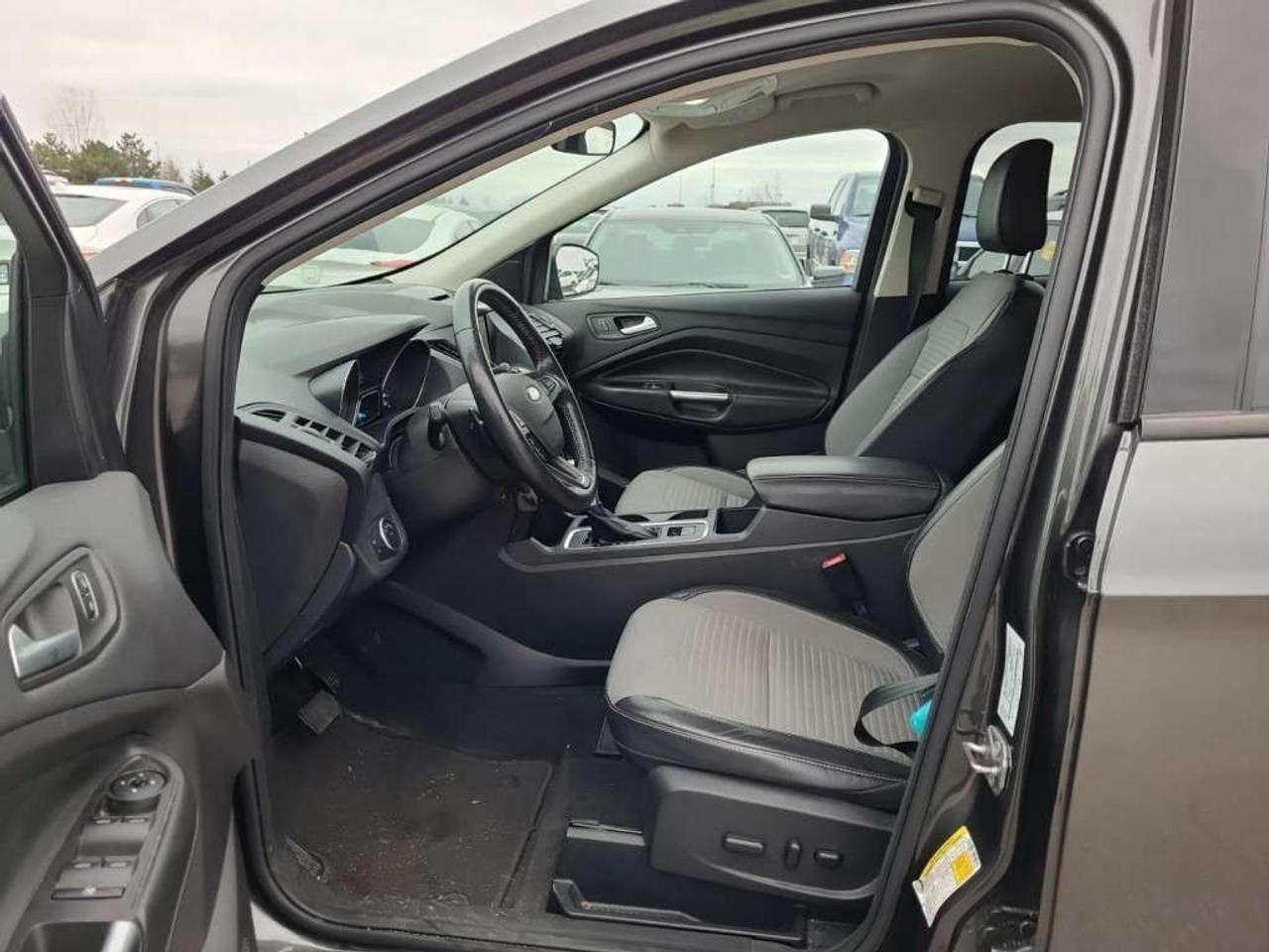2018 Ford Escape SE FWD,Leather !! Photo