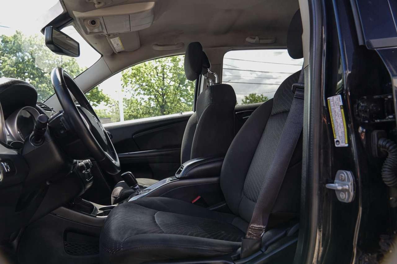 2017 Dodge Journey AWD 4DR SXT Photo