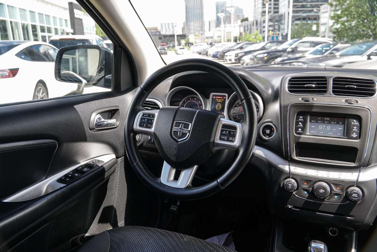 2017 Dodge Journey AWD 4DR SXT Photo