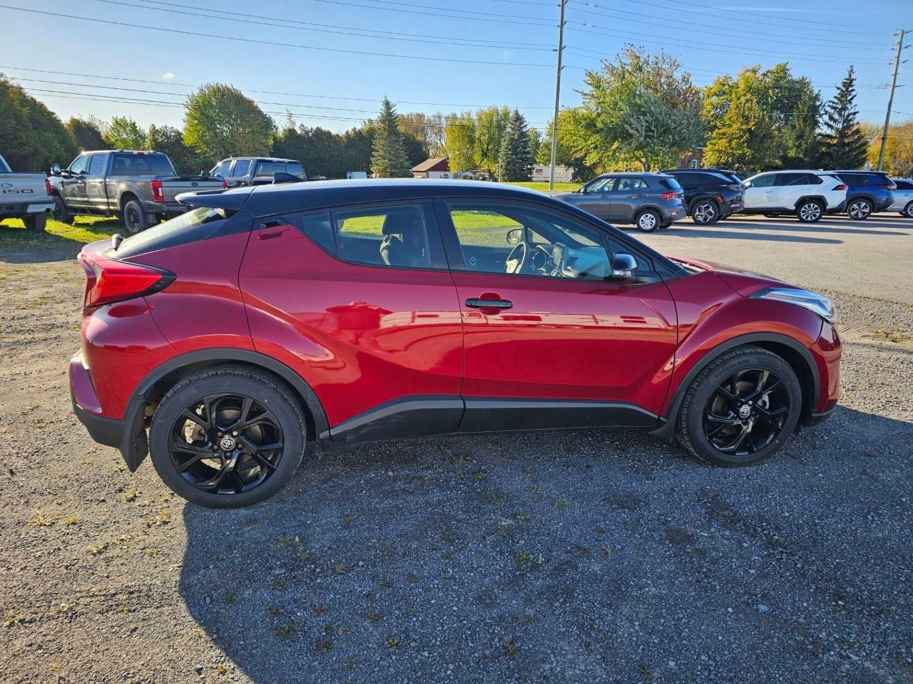 2021 Toyota C-HR XLE Premium 4dr Front-Wheel Drive Sport Utility Photo