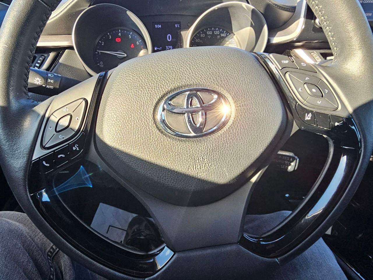 2021 Toyota C-HR XLE Premium 4dr Front-Wheel Drive Sport Utility Photo