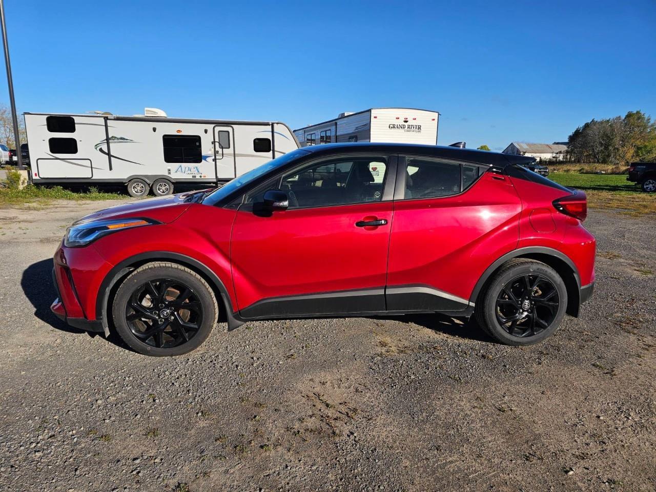 2021 Toyota C-HR XLE Premium 4dr Front-Wheel Drive Sport Utility Photo