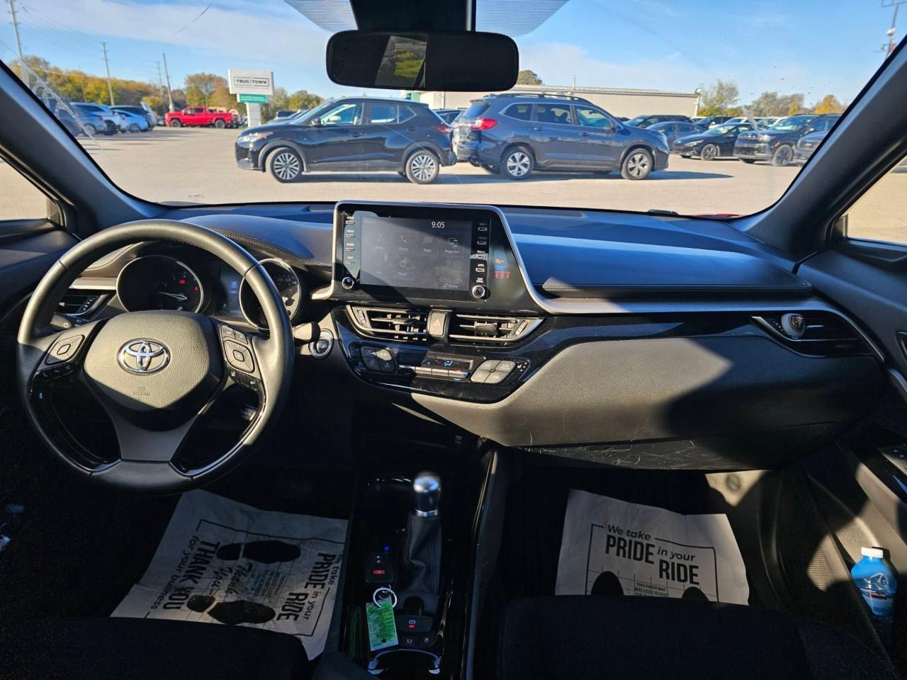 2021 Toyota C-HR XLE Premium 4dr Front-Wheel Drive Sport Utility Photo