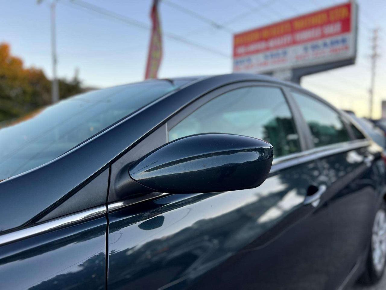 2013 Hyundai Sonata 4dr Sdn 2.4L Auto GL NEW ENGINE Photo