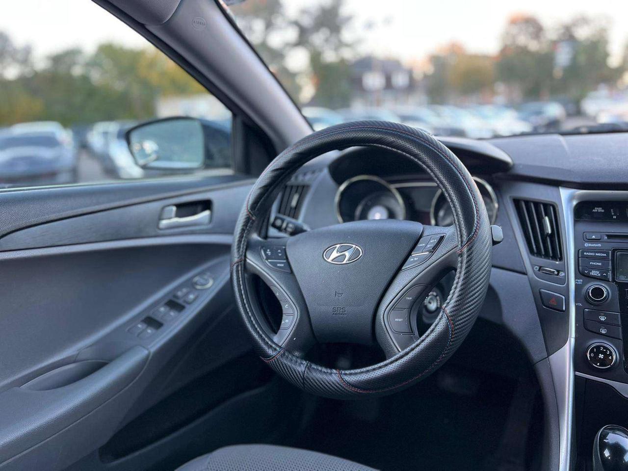 2013 Hyundai Sonata 4dr Sdn 2.4L Auto GL NEW ENGINE Photo