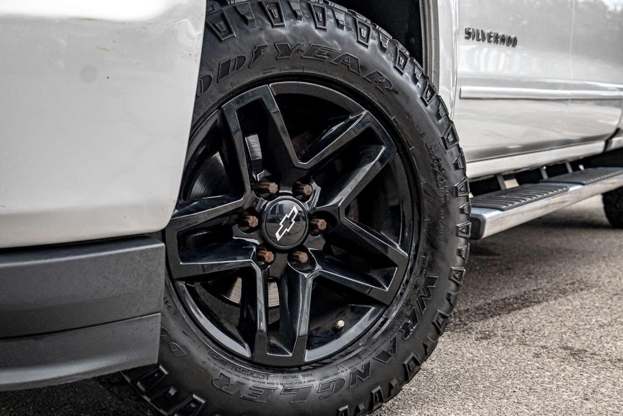 2018 Chevrolet Silverado 1500 4WD Crew Cab 143.5 LT w/1LT Photo