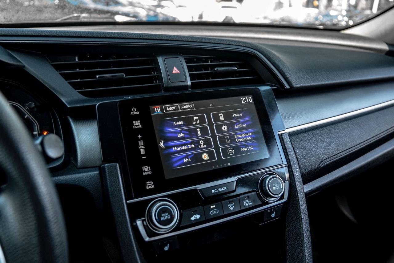 2016 Honda Civic 4dr Man LX Photo