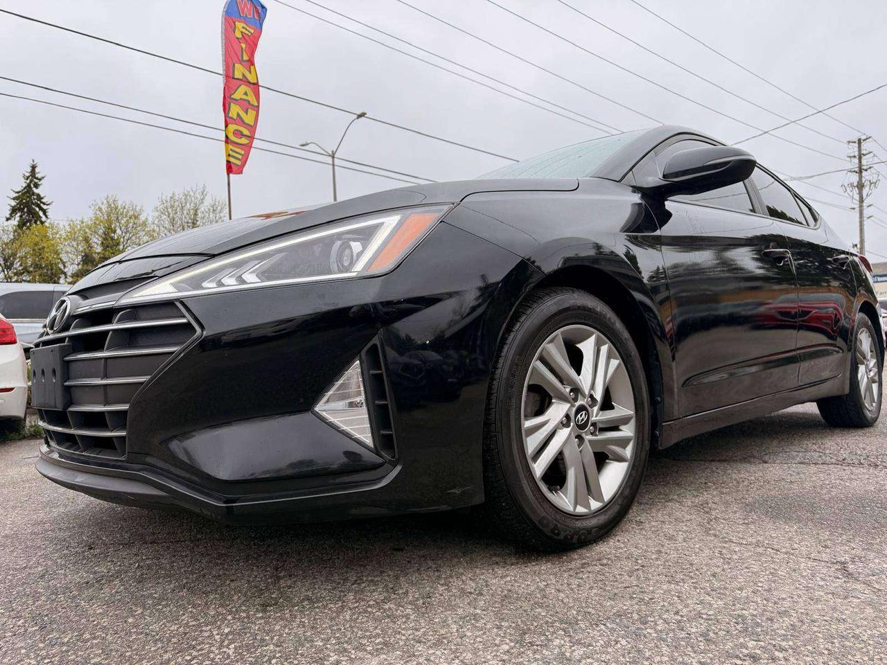 2019 Hyundai Elantra Preferred Auto w/Sun & Safety Package Photo