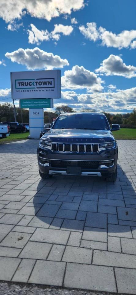 2023 Jeep Wagoneer L Series II 4dr 4x4 Photo5