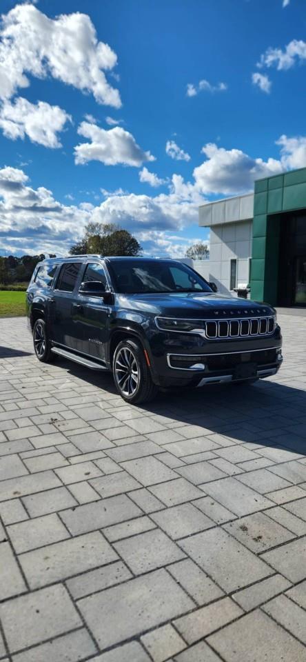 2023 Jeep Wagoneer L Series II 4dr 4x4 Photo