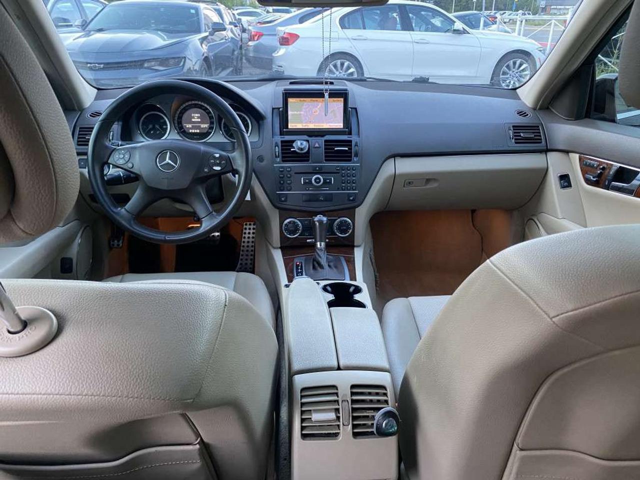 2011 Mercedes-Benz C-Class 4dr Sdn 3.0L 4MATIC Photo