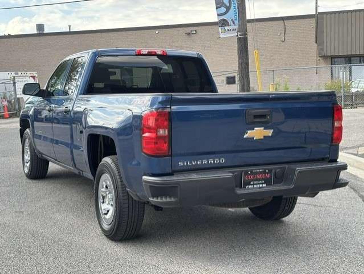 2018 Chevrolet Silverado 1500 4X4 V6 DOUBLE CAB-CAMERA-NEW TIRES-CERTIFIED Photo