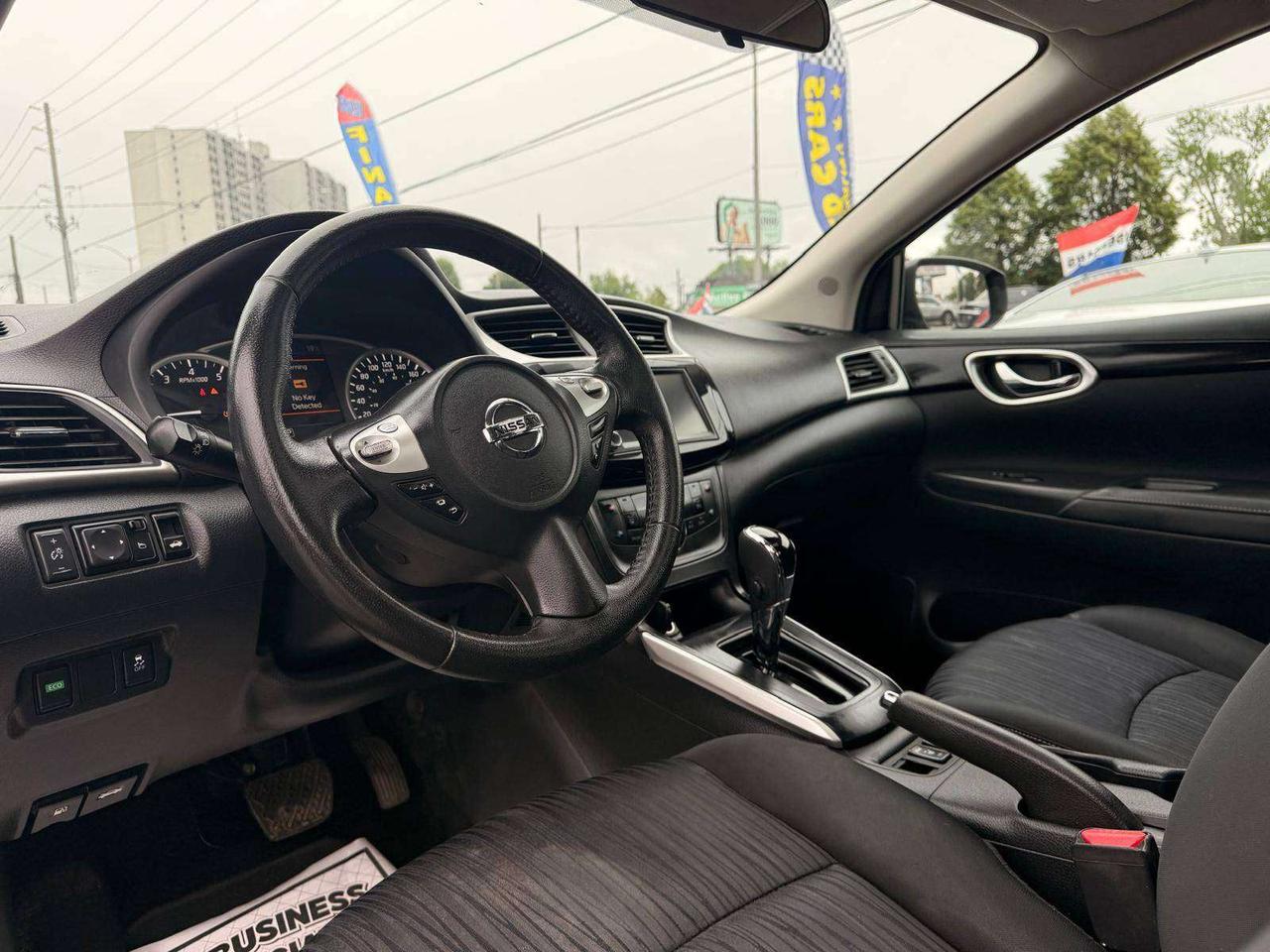 2019 Nissan Sentra Sv, Sunroof, backup camara !!! Photo