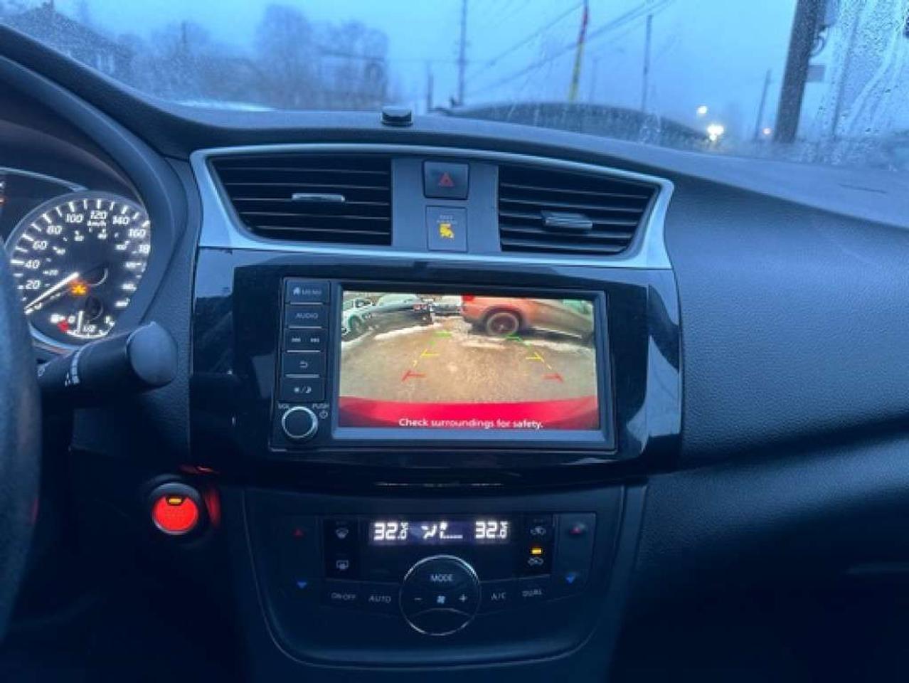 2019 Nissan Sentra Sv, Sunroof, backup camara !!! Photo