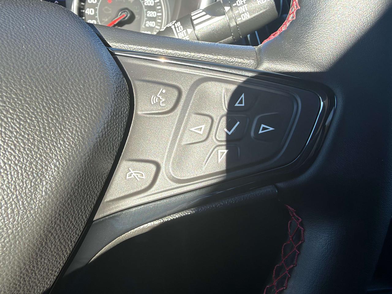 2024 Chevrolet Equinox RS AWD **CALL NAPANEE 613-354-2100 Photo