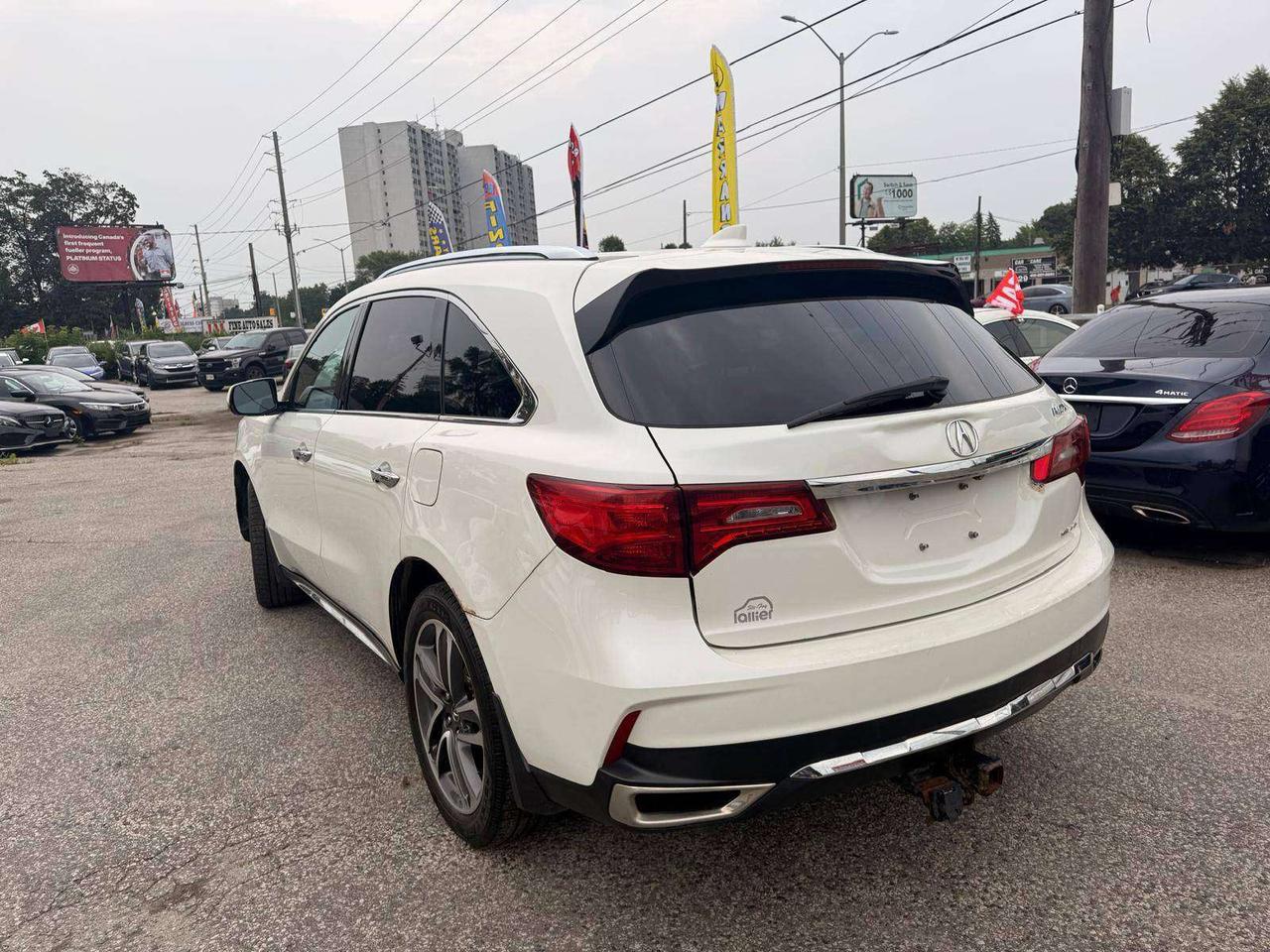2017 Acura MDX SH-AWD 4dr Nav Pkg Photo