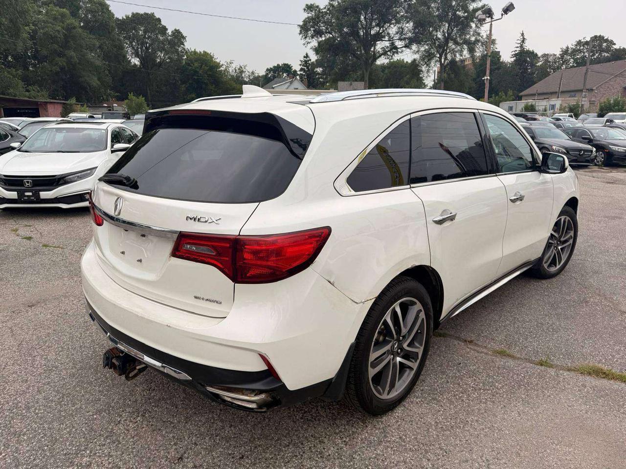 2017 Acura MDX SH-AWD 4dr Nav Pkg Photo