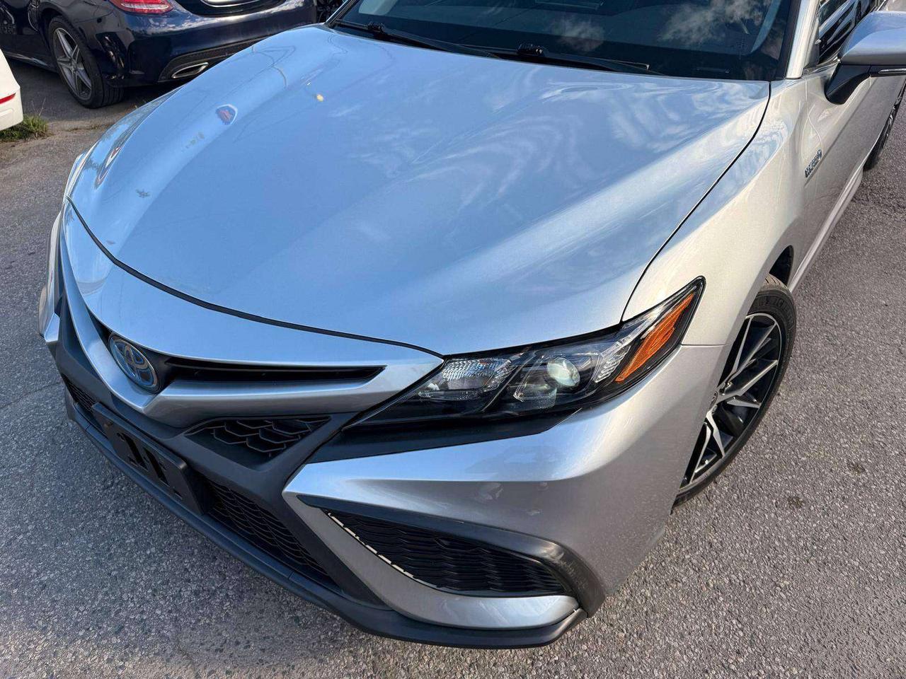 2021 Toyota Camry Hybrid SE Auto Photo5