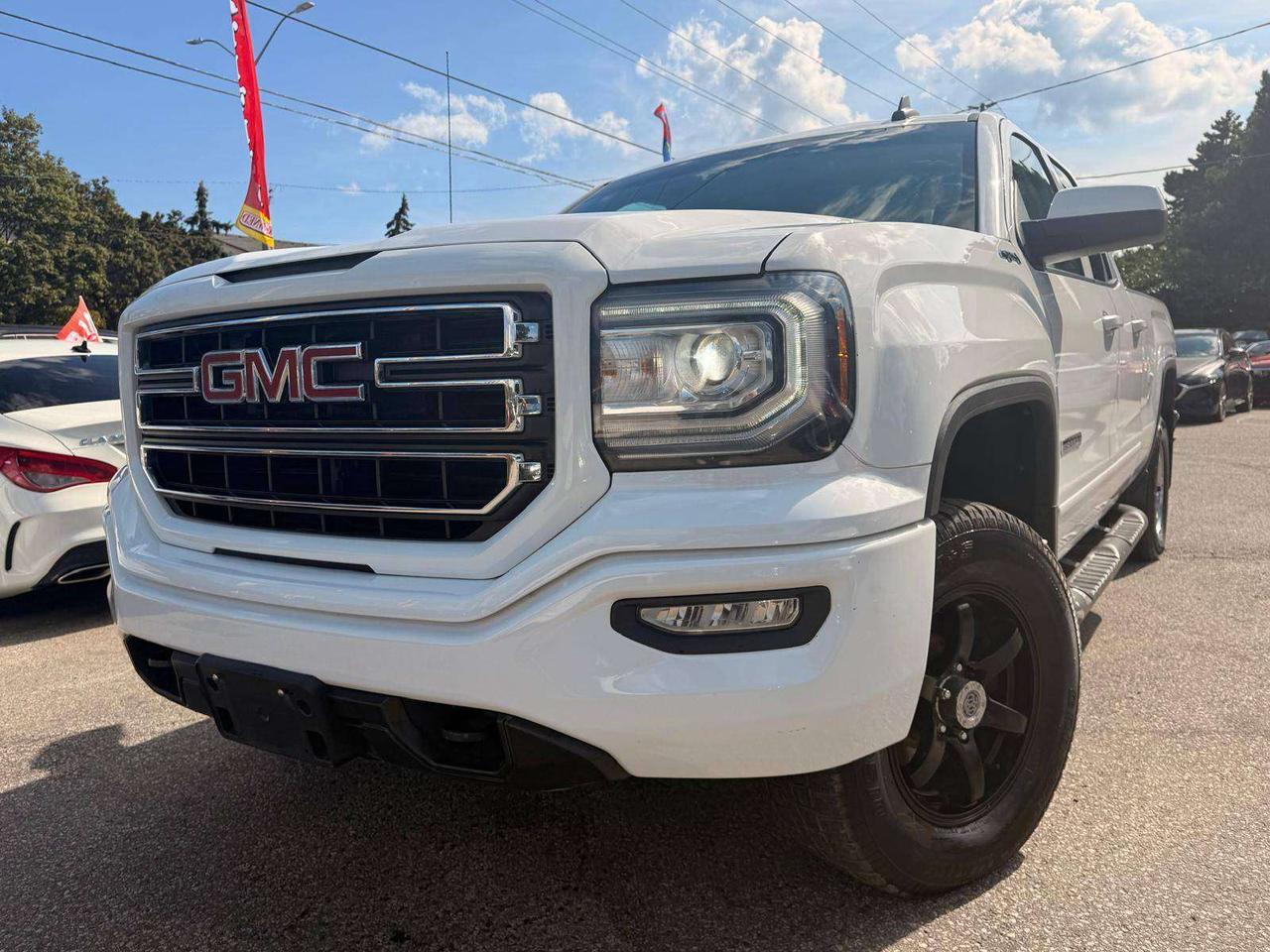 2018 GMC Sierra 1500 4WD DOUBLE CAB 143.5 Photo