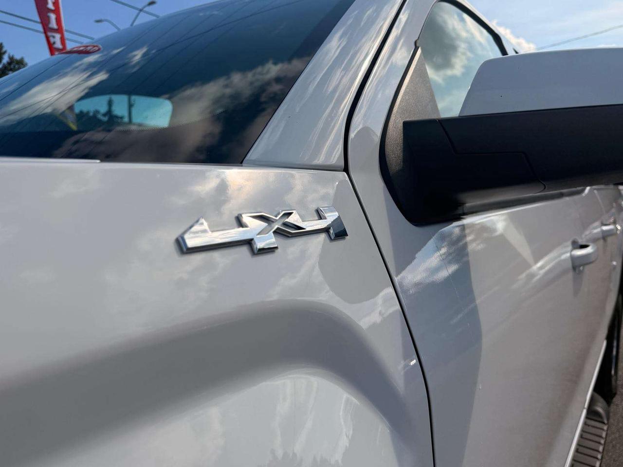 2018 GMC Sierra 1500 4WD DOUBLE CAB 143.5 Photo