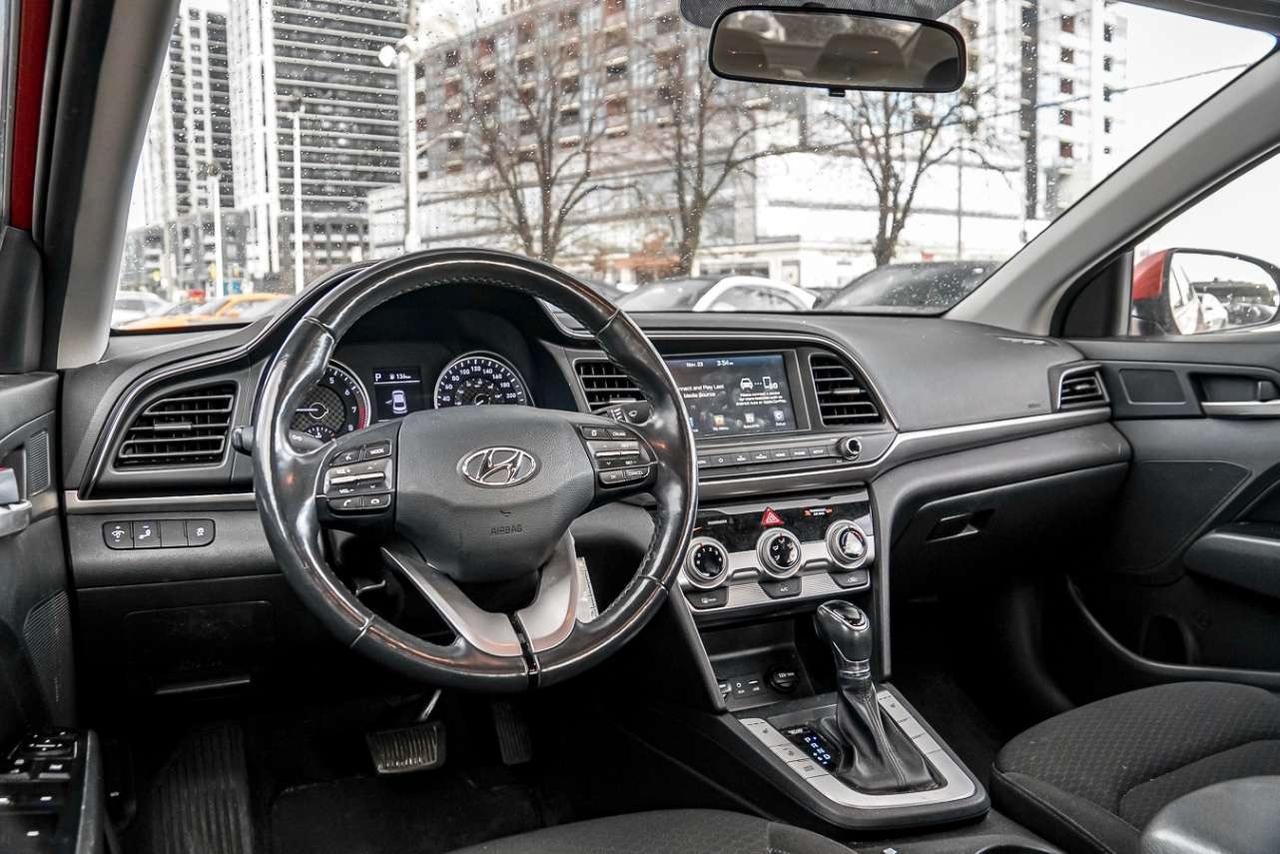 2020 Hyundai Elantra Preferred IVT Photo