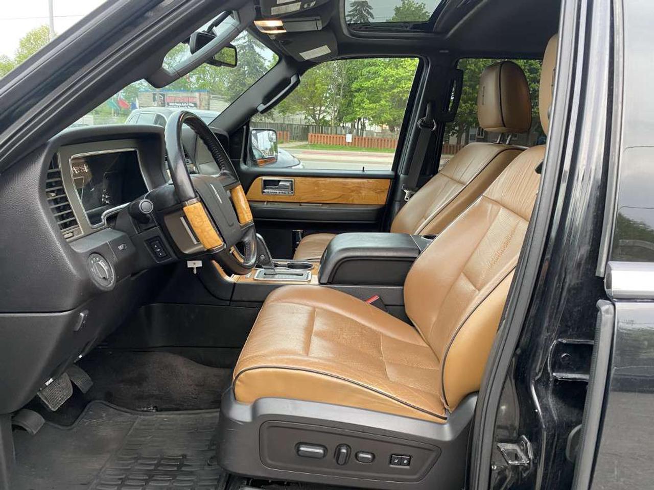 2013 Lincoln Navigator 4WD 4dr Photo