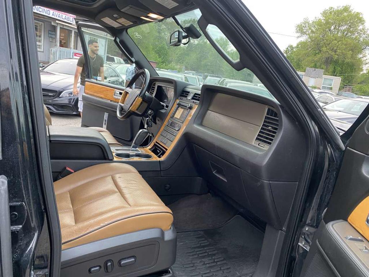 2013 Lincoln Navigator 4WD 4dr Photo