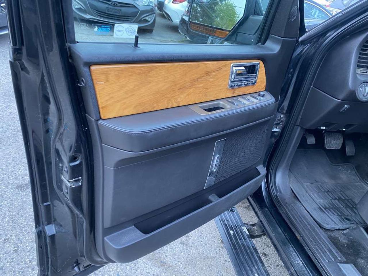 2013 Lincoln Navigator 4WD 4dr Photo