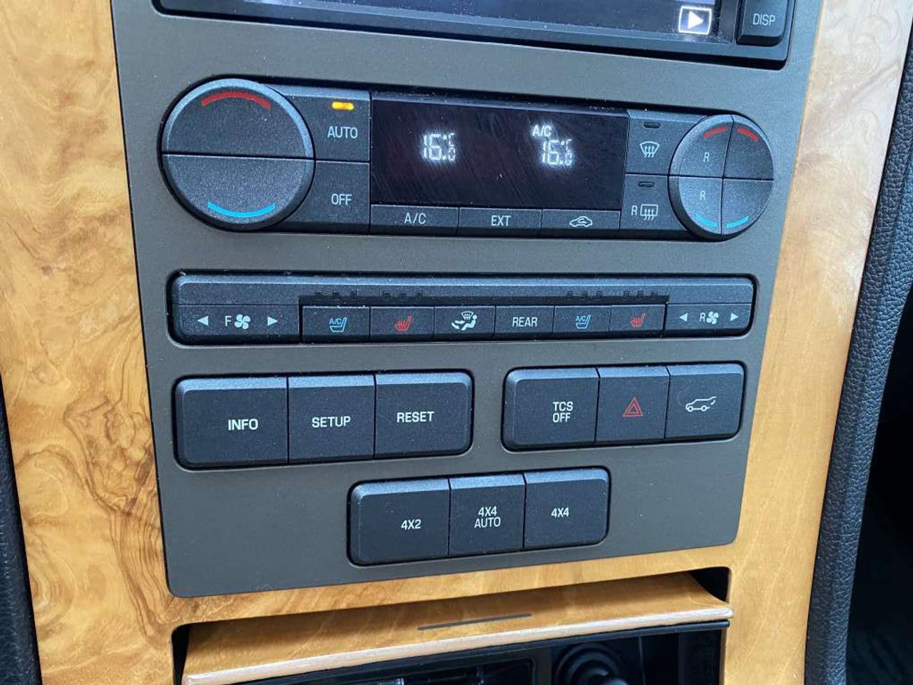 2013 Lincoln Navigator 4WD 4dr Photo