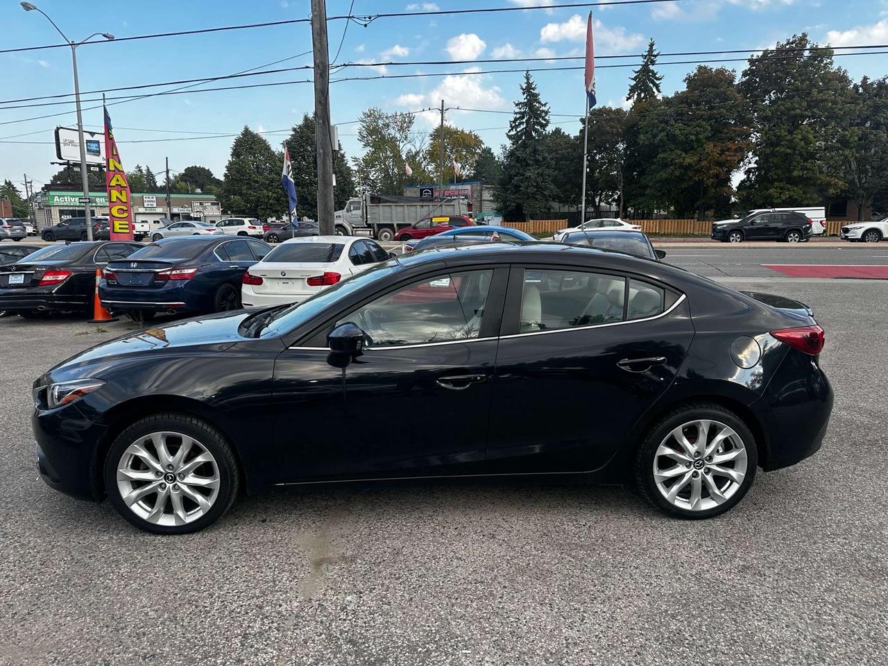 2016 Mazda 3 4dr Sdn Auto GT Photo