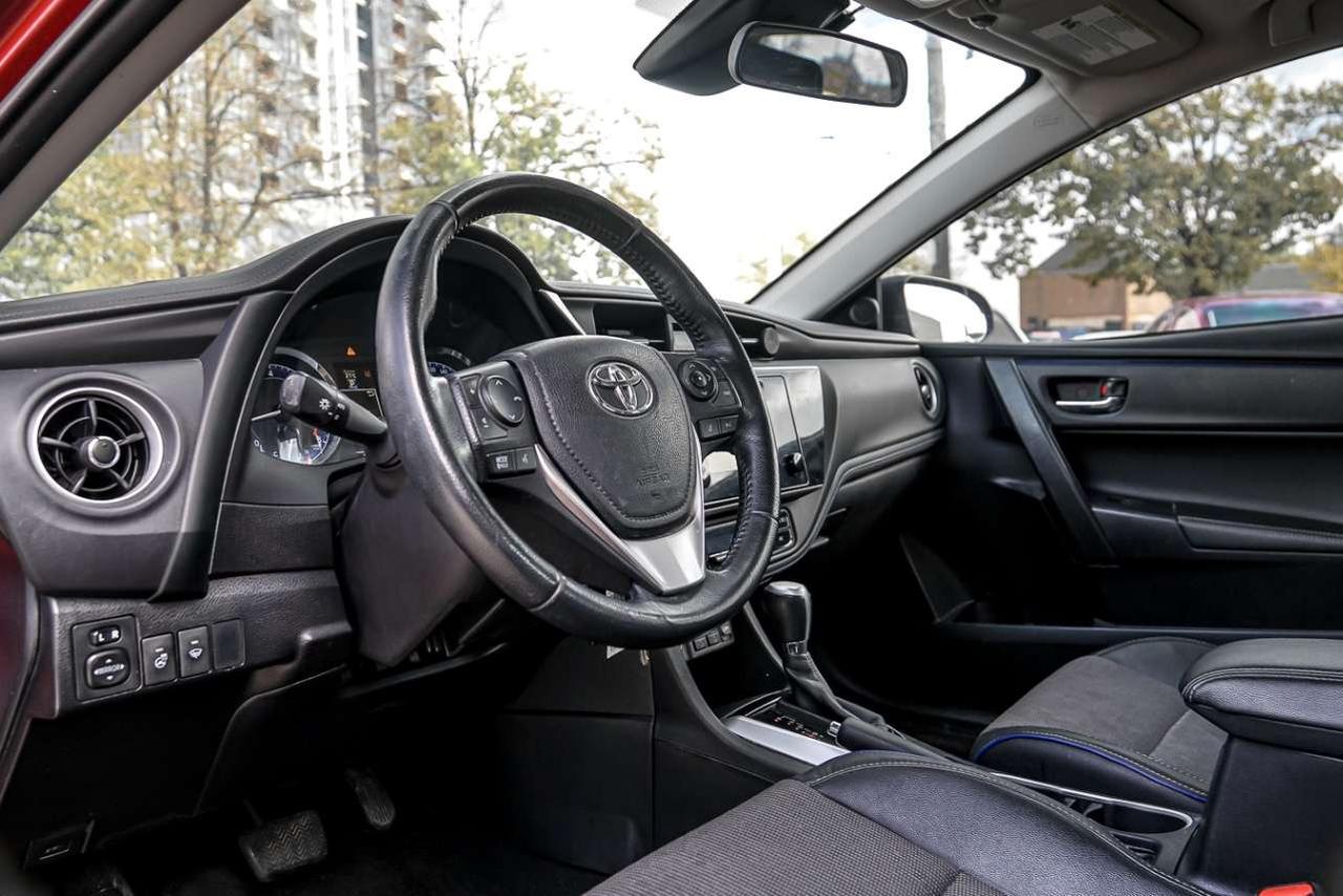 2017 Toyota Corolla 4dr Sdn CE Photo