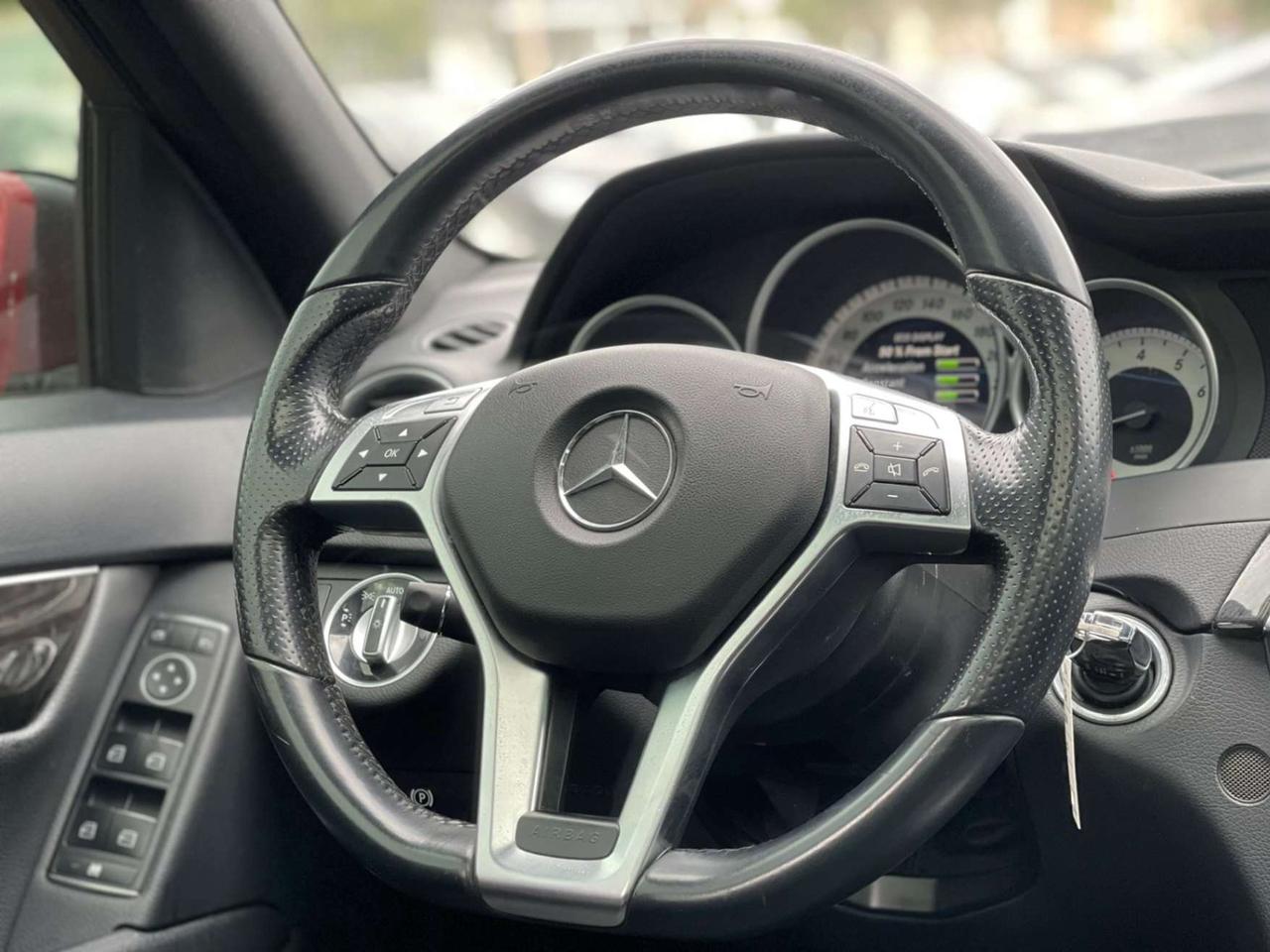 2014 Mercedes-Benz C-Class 4dr Sdn C 300 4MATIC Photo