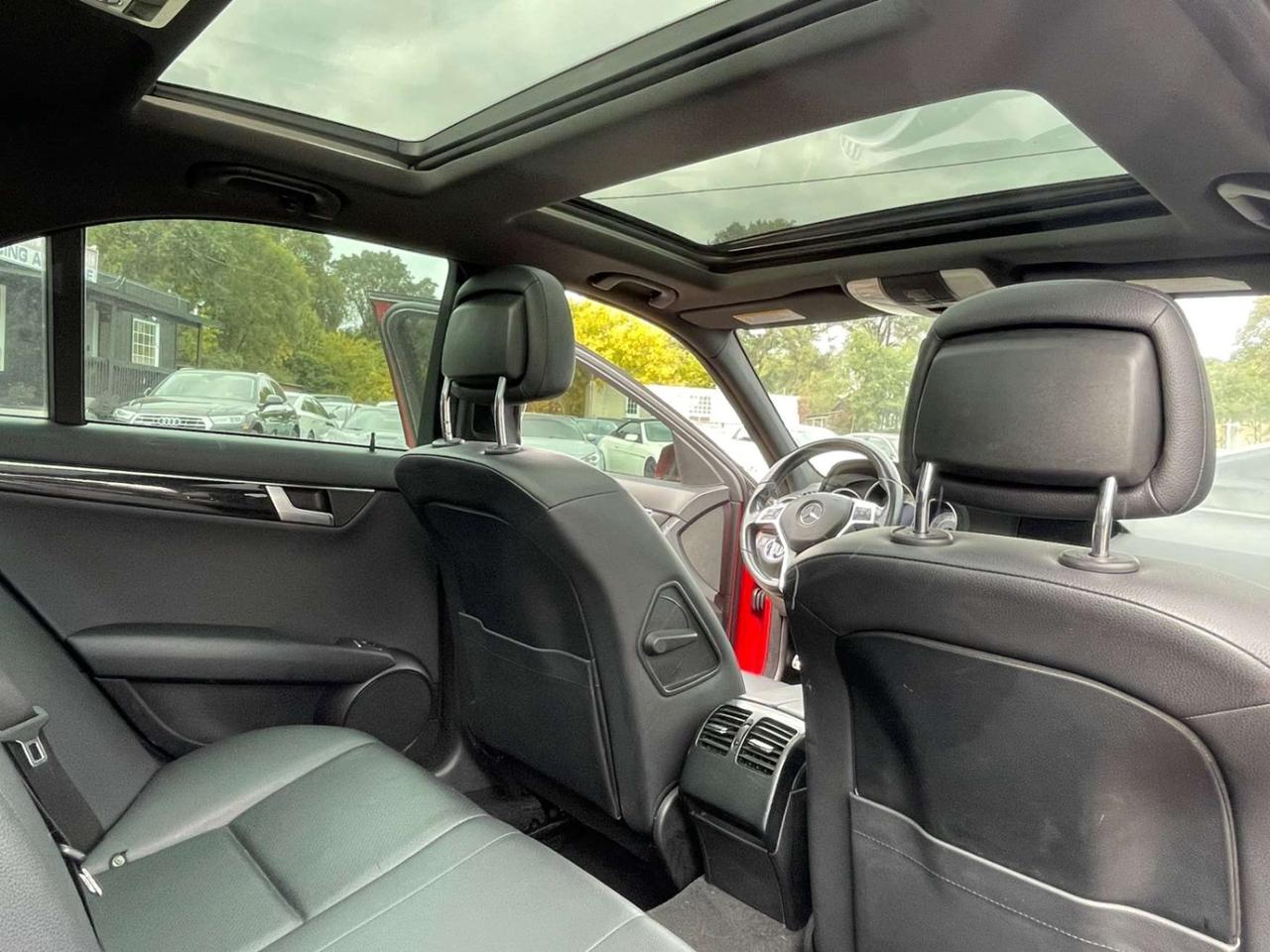 2014 Mercedes-Benz C-Class 4dr Sdn C 300 4MATIC Photo