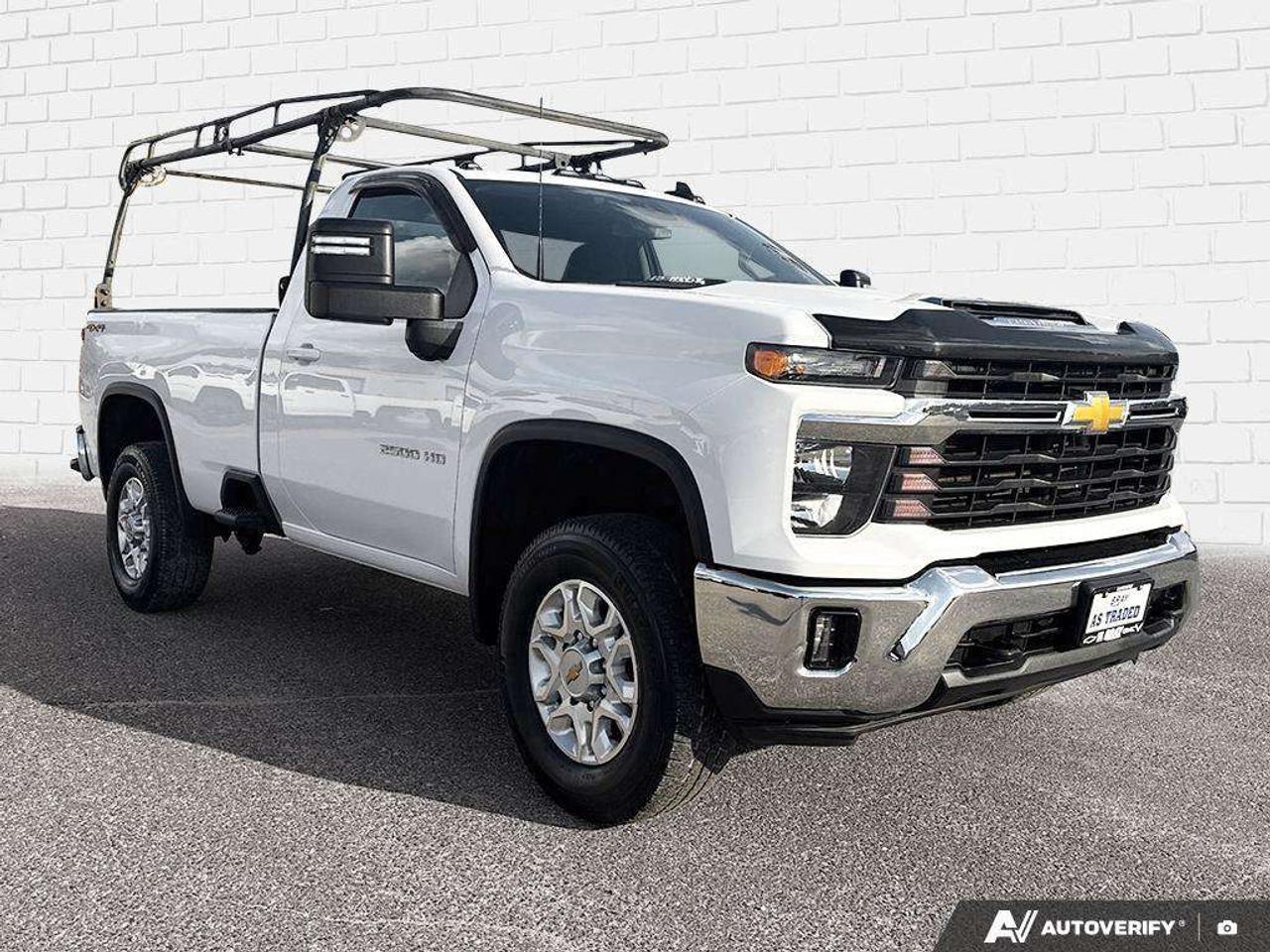 2024 Chevrolet Silverado 2500 GOOSENECK/5TH WHEEL PREP PKG. SNOW PLOW/CAMPER PREP PKG. TRAILERING PKG. BEDLINER. BRAY ORIGINAL. UTILITY RACK INCLUDED. Photo