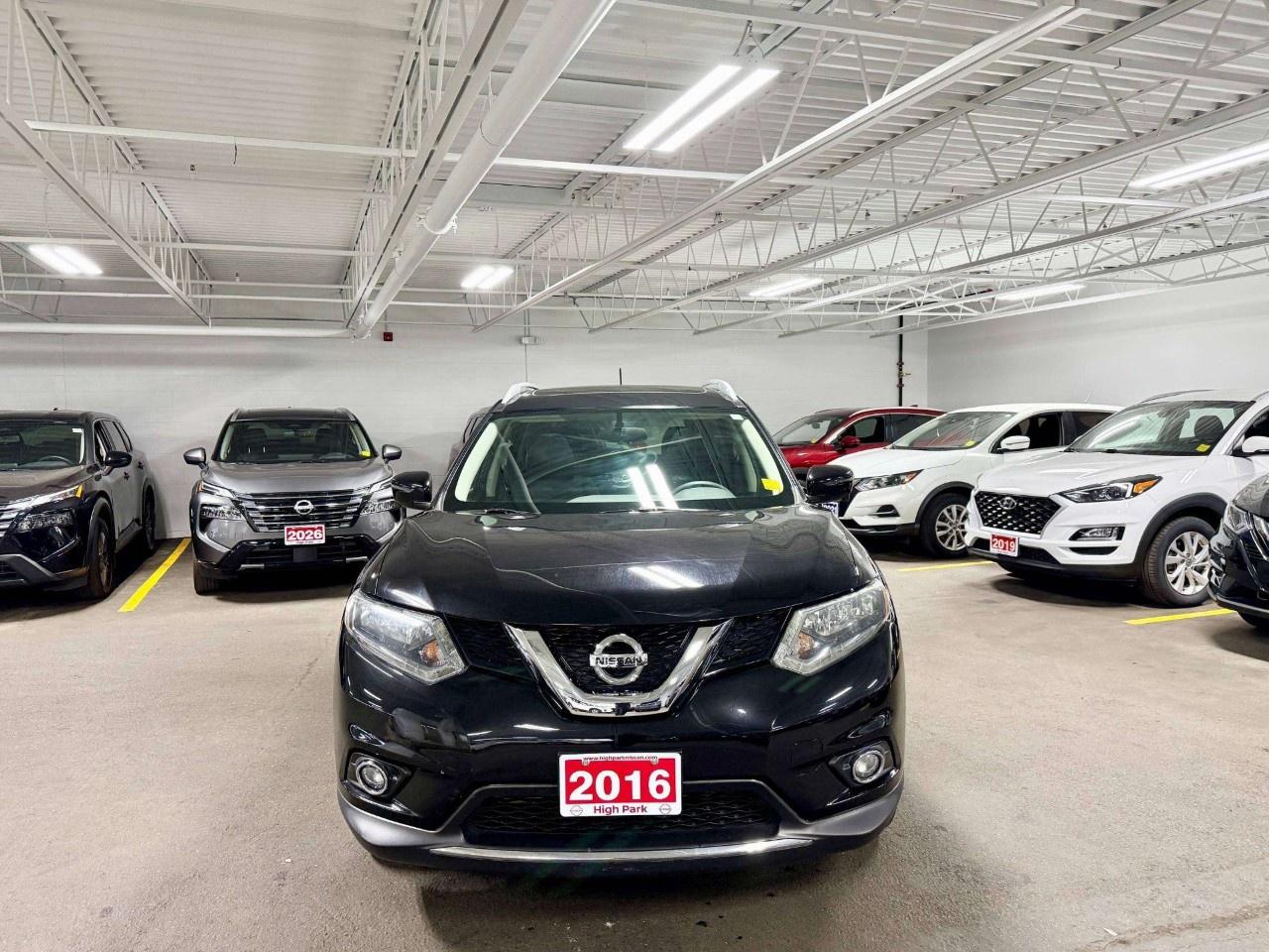 2016 Nissan Rogue AWD 4dr SV Photo