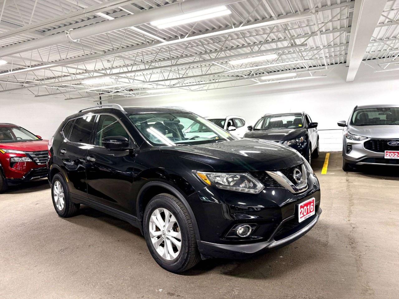 2016 Nissan Rogue AWD 4dr SV Photo3