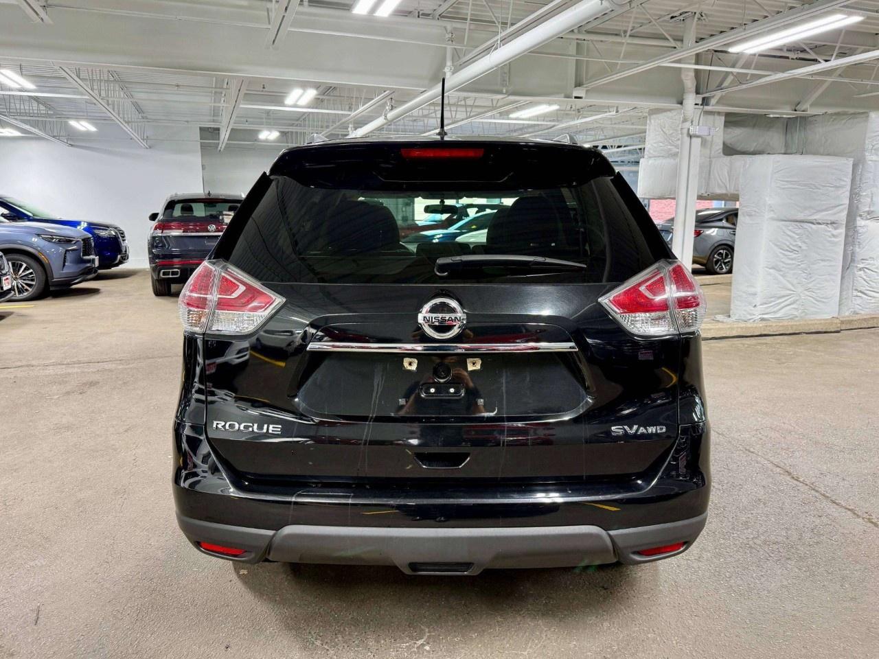 2016 Nissan Rogue AWD 4dr SV Photo