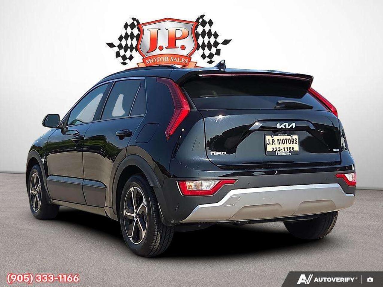 2024 Kia NIRO EX Apple CarPlay & Android Auto • Navigation System • Remote Start System • Heated Front Seats • Rear Parking Sensors • L Photo4