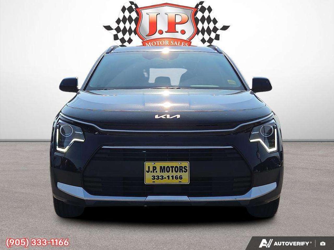 2024 Kia NIRO EX Apple CarPlay & Android Auto • Navigation System • Remote Start System • Heated Front Seats • Rear Parking Sensors • L Photo5