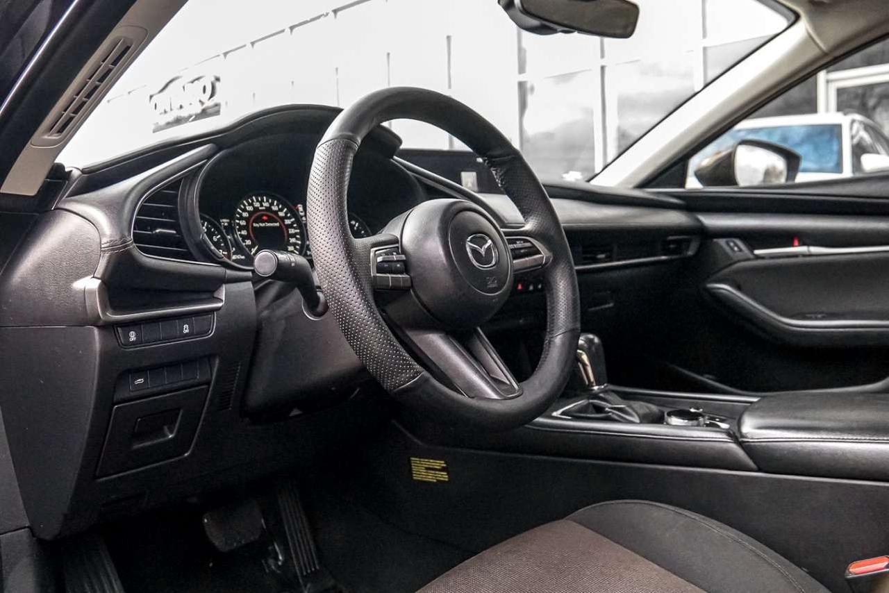 2021 Mazda 3 GX FWD Photo